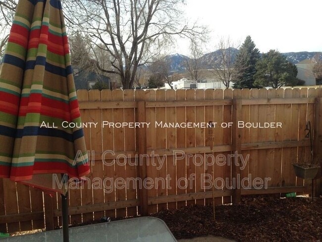 Building Photo - 3850 Paseo del Prado