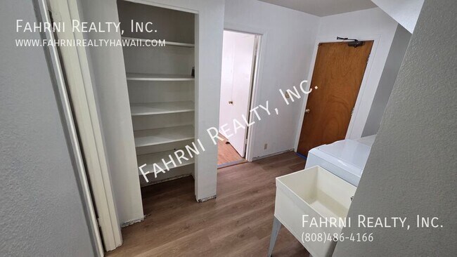 Building Photo - 98-495-495 Pono St