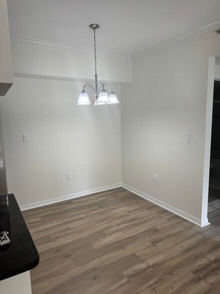 Building Photo - 6475 Emerald Dunes Dr