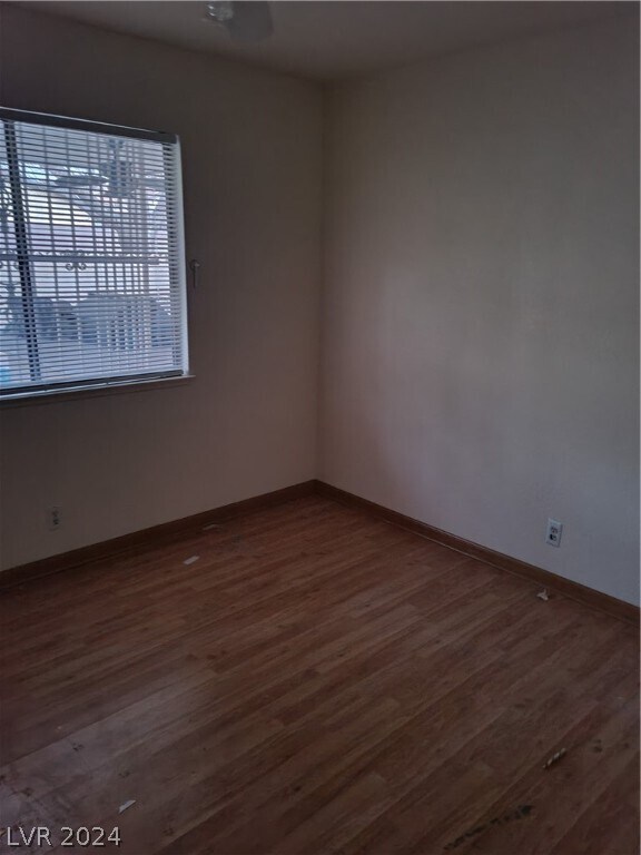 Building Photo - 4766 S Mojave Rd