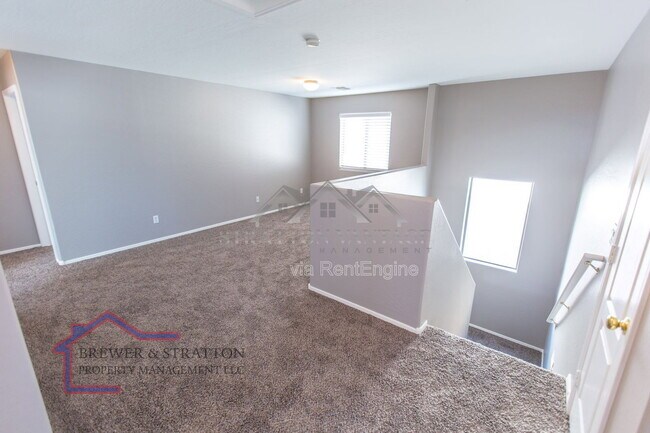 Building Photo - 6427 S 71st Dr