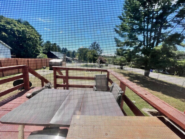 Building Photo - Home available in Christiansburg