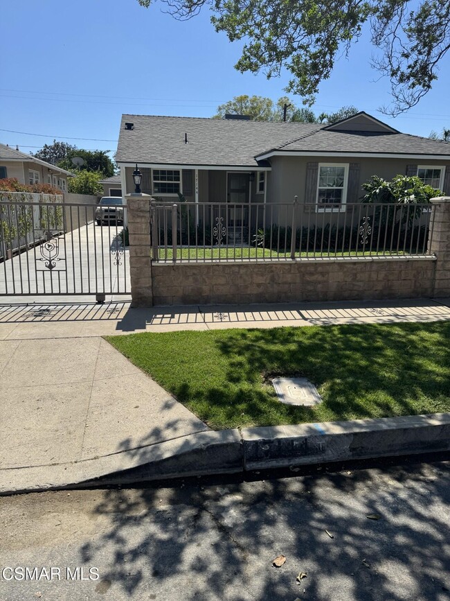 Building Photo - 17144 Baltar St