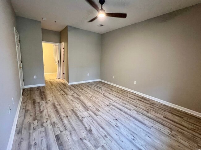 Building Photo - 5834 Longwood Dr