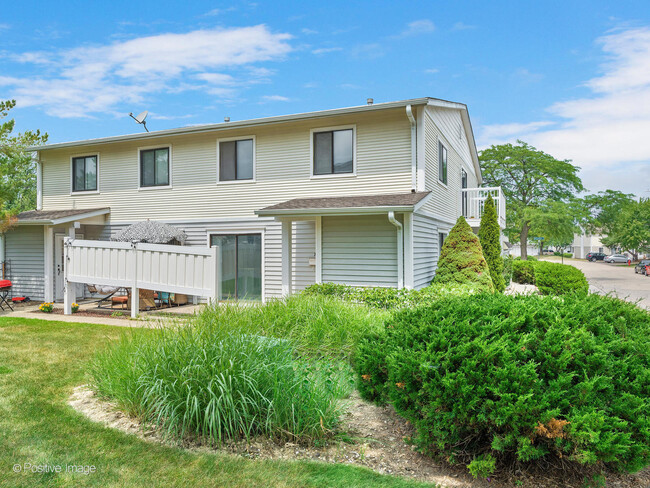 Building Photo - 721 Sunfish-