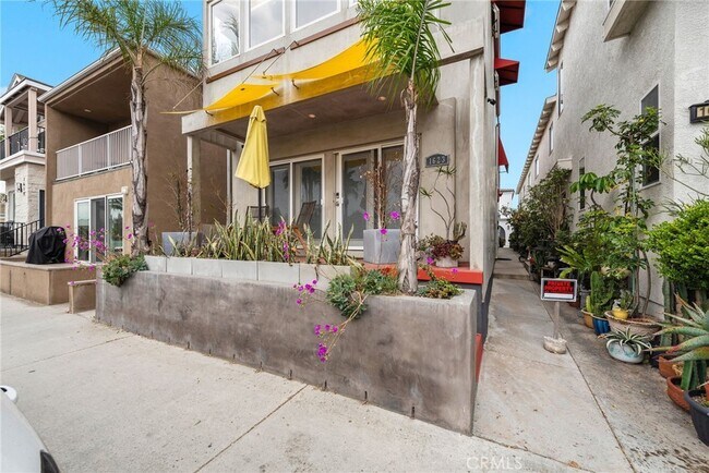 Building Photo - 1623 W Balboa Blvd