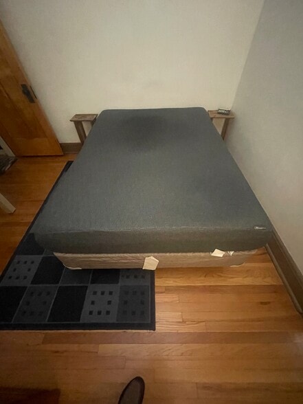 Full Size Bed - 2407 Grove Ave