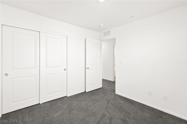 Building Photo - 491 Waterfall Cv Ct