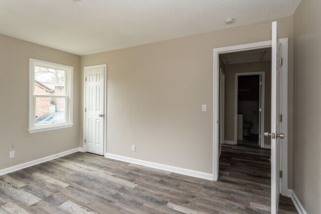 Building Photo - Welcome to this beautiful newly renovated 3-bedroom brick ranch!