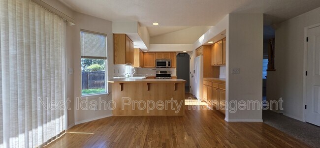 Building Photo - 2735 S Spring Bar Way