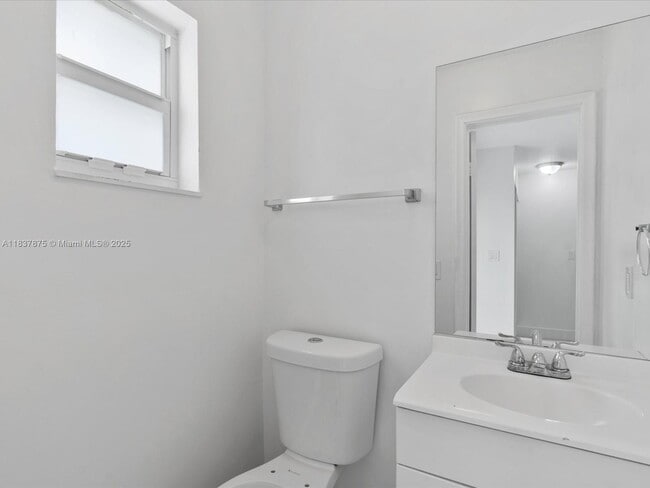 Building Photo - 1790 W 58th St