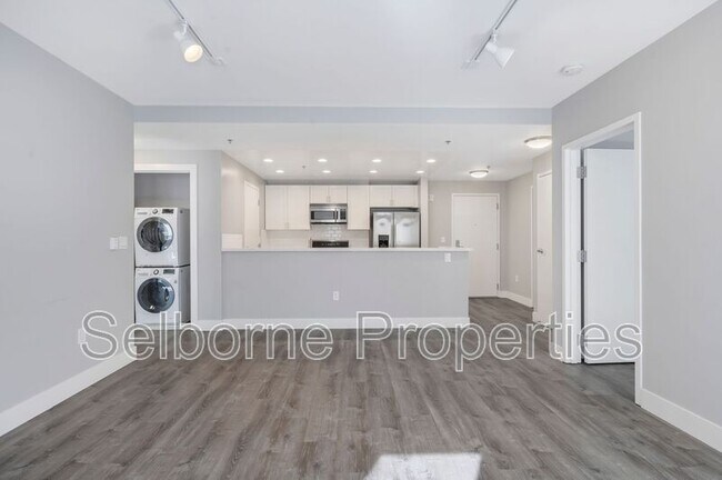 Building Photo - 1401 Jackson St