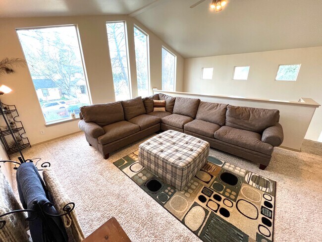 Building Photo - 309 S 15th St