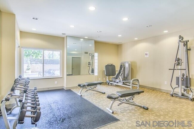 Building Photo - 3520 Lebon Dr