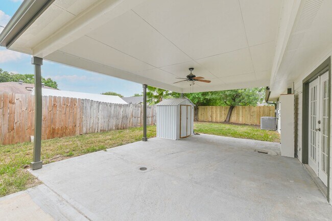 Building Photo - 11523 Early Mist Ct