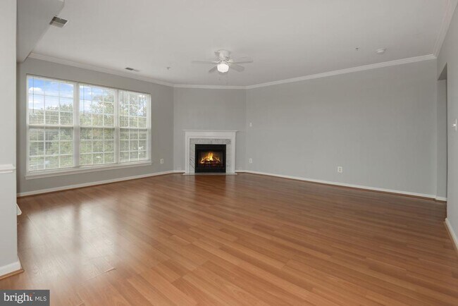 Building Photo - 2480 Angeline Dr