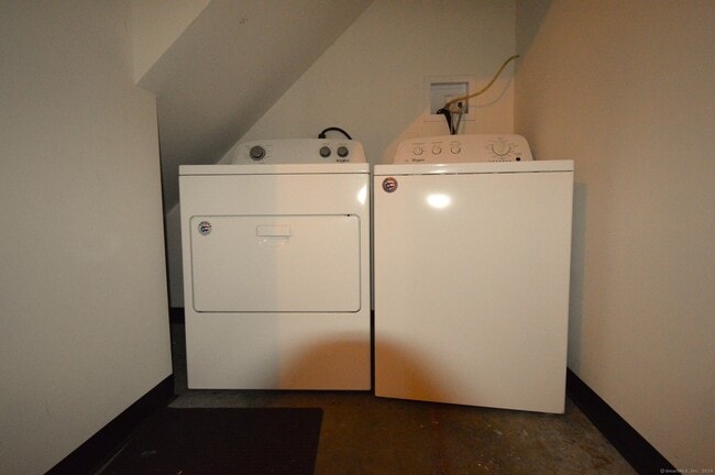 Building Photo - 173 Saybrook Rd