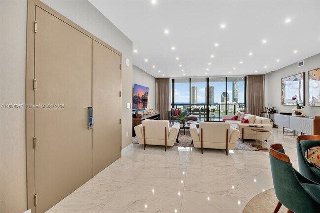 Building Photo - 5000 Island Estates Dr