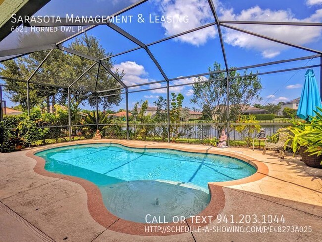 Building Photo - 4 Bed 3 Bath with Den Executive Pool Home ...