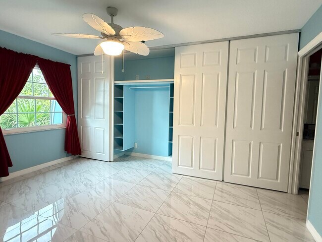 Building Photo - 950 S Kanner Hwy