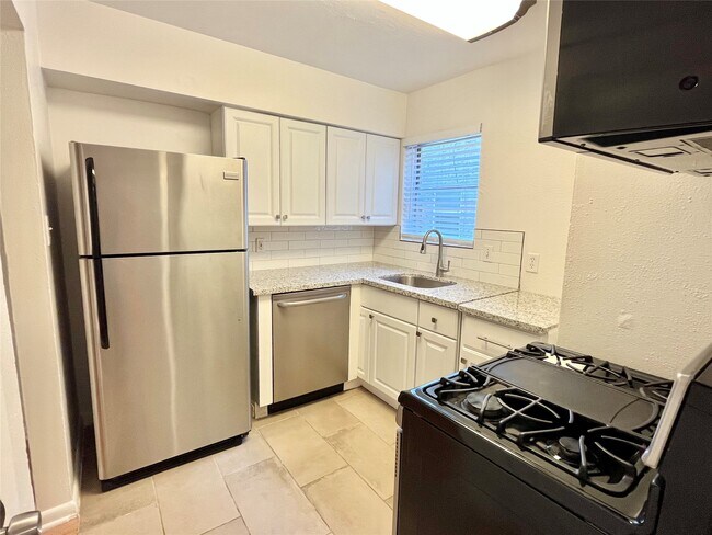 Building Photo - 3603 Murworth Dr