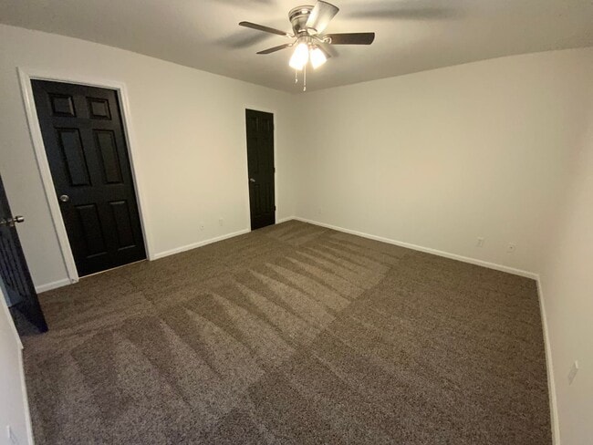 Building Photo - 3569-3571 Prescott Dr