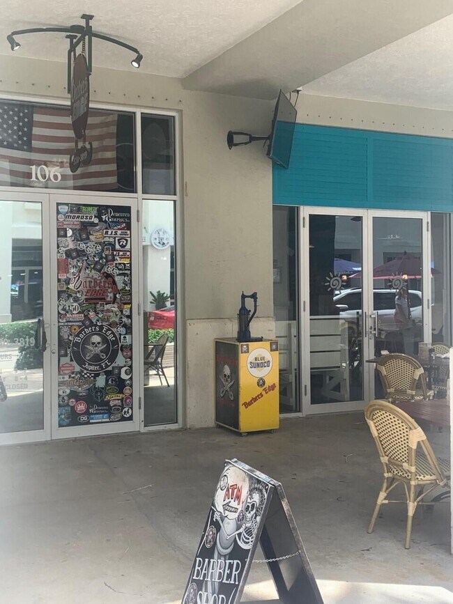 Building Photo - 1200 Town Center Dr