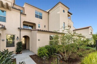 Building Photo - Newer Condo Best Location in Portola Springs