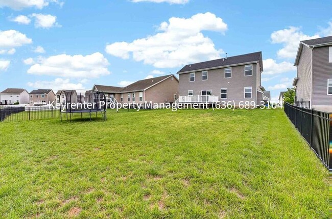Building Photo - 229 Charlestowne Place Dr