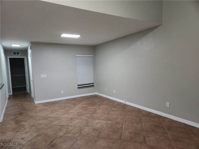 Building Photo - 17373 E Carnegie Cir