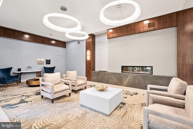 Building Photo - 4515 Willard Ave