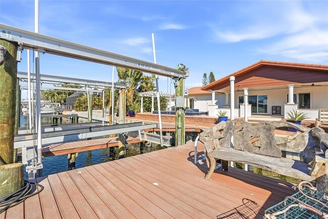 Building Photo - 3918 Americana Dr