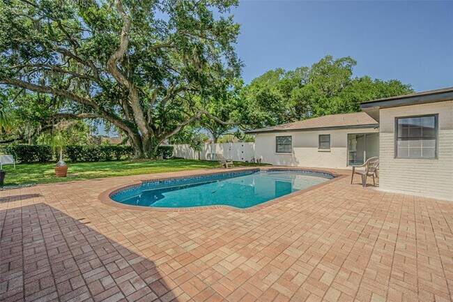 Building Photo - 5302 Turkey Creek Rd