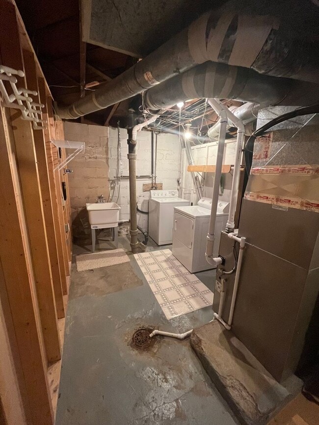 Building Photo - Home for Rent