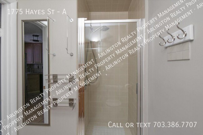 Building Photo - 1775 S Hayes St