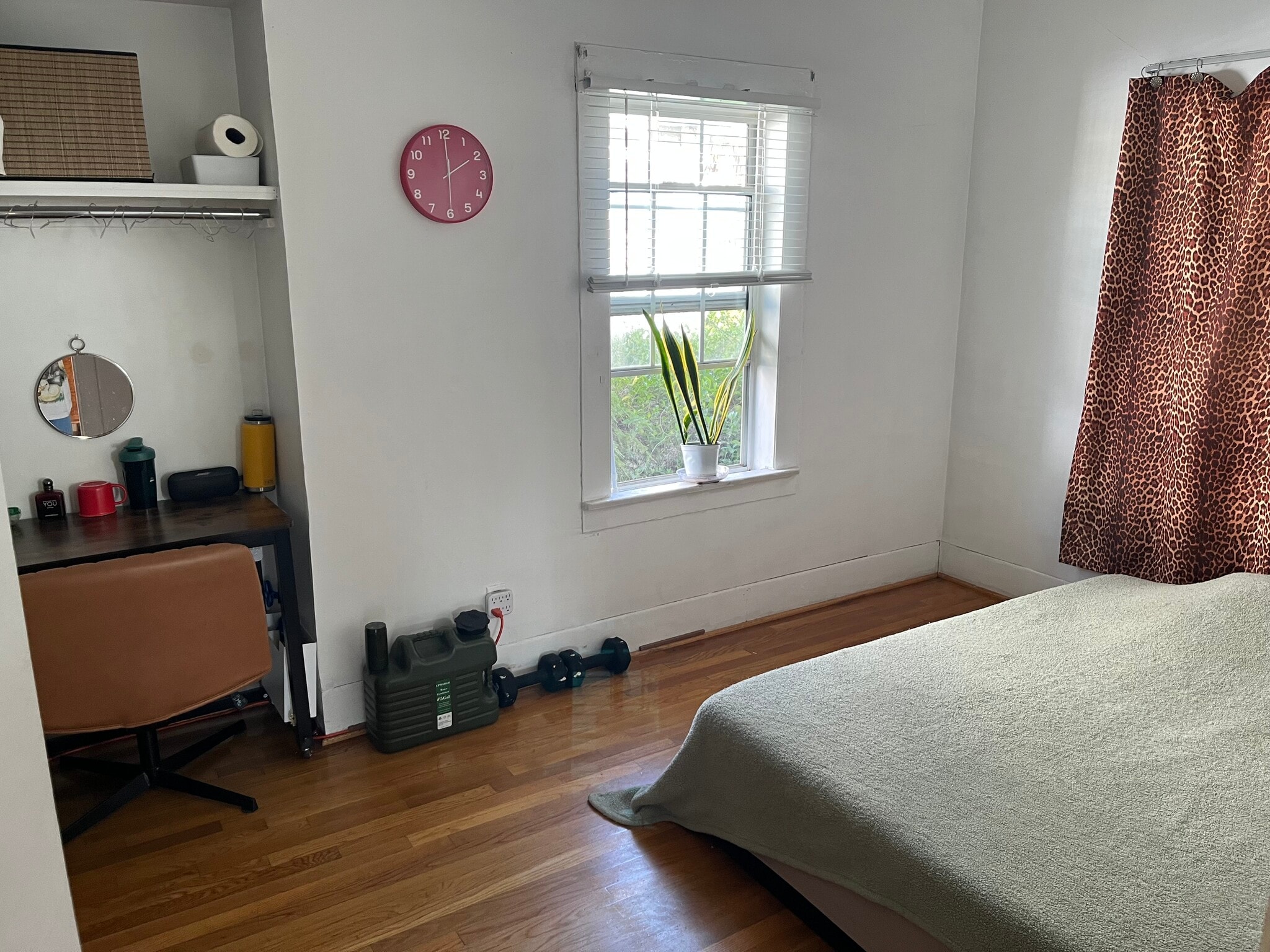 Building Photo - 1003 N Coronado St