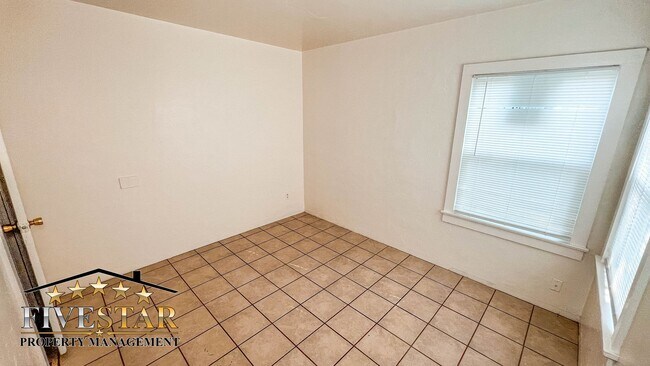 Building Photo - 3624 M St