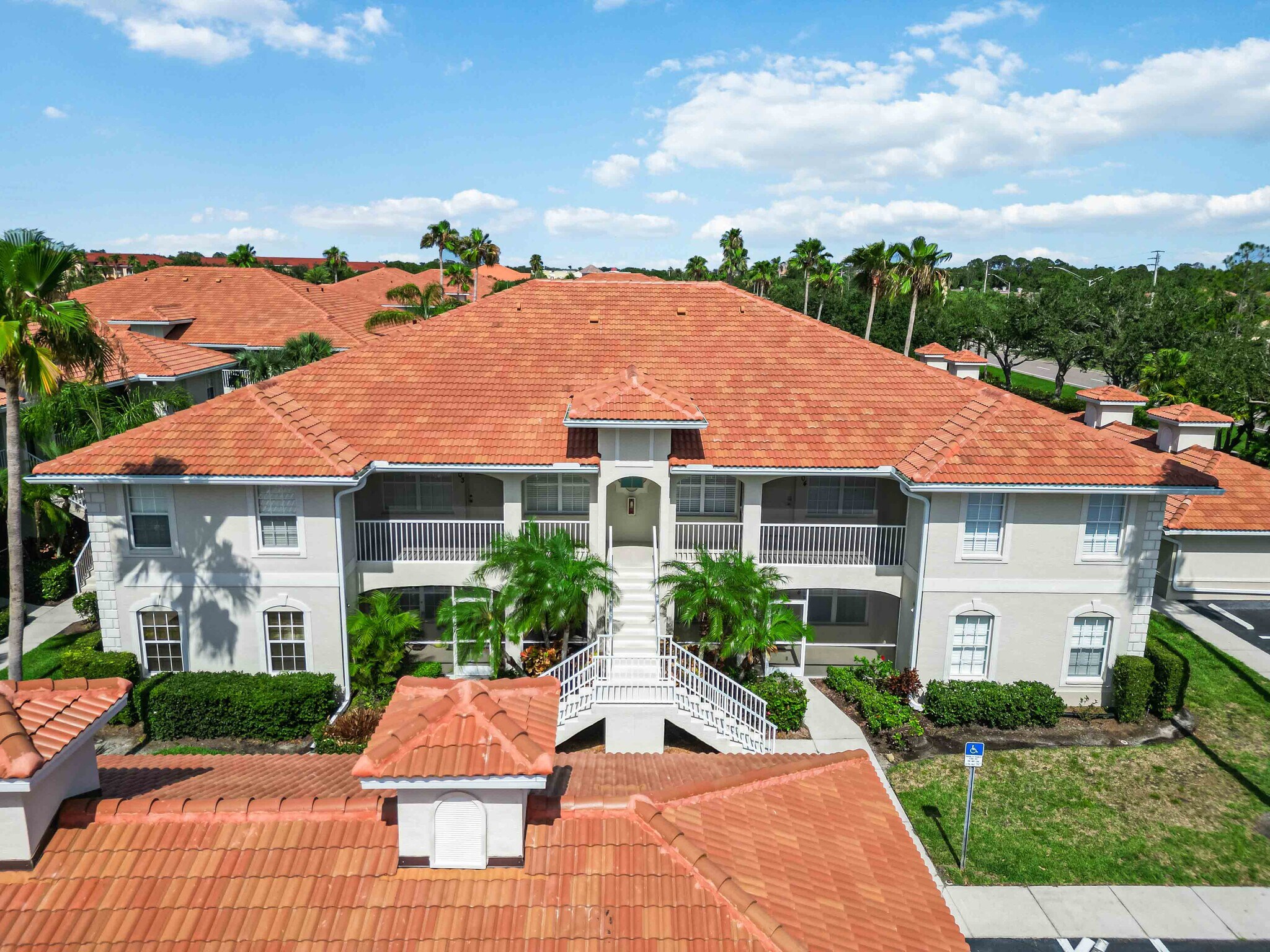 Building Photo - 8202 L Pavia Blvd