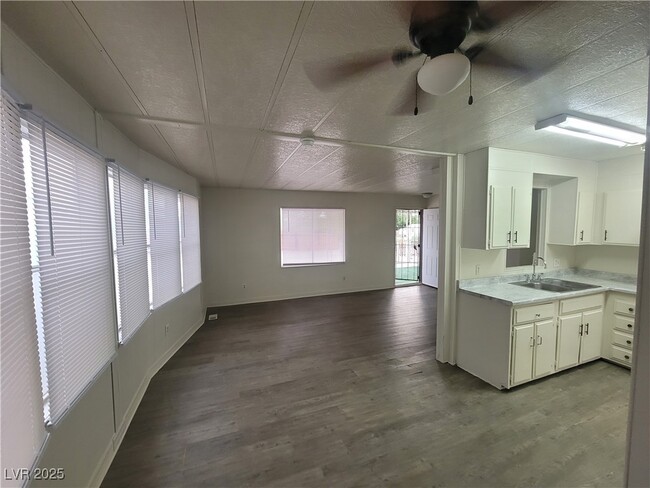 Building Photo - 367 MacFarland Ave