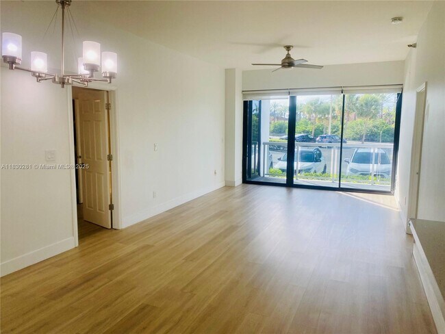 Building Photo - 20505 E Country Club Dr