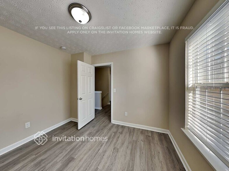 Building Photo - 3863 Creekbank Cove