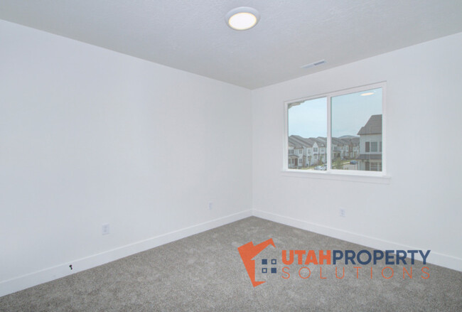 Building Photo - 4589 W Monument Peak Dr