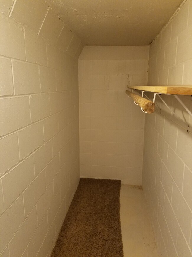 Building Photo - 2209 Franklin St