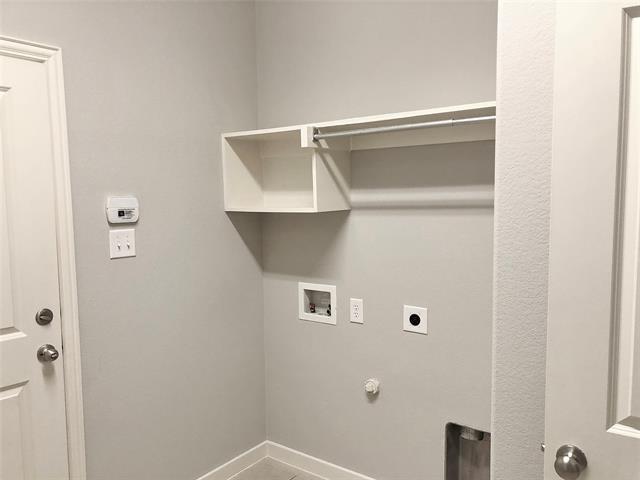 Building Photo - 10801 Sexton Dr