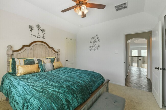 Building Photo - 17611 Fossil Ridge Ln