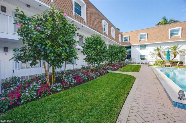 Building Photo - 1222 Gordon Dr