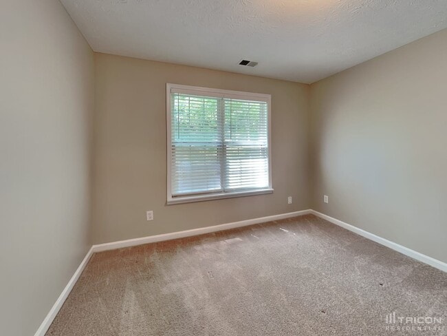 Building Photo - 3490 Glen Summit Ln