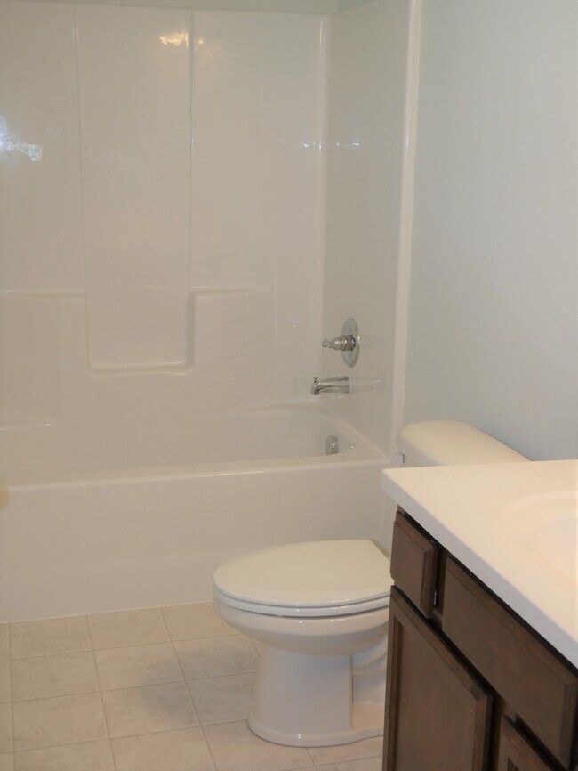 Building Photo - 5733 Midstream Cir