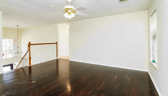 Building Photo - 16123 Cairngorm Ave