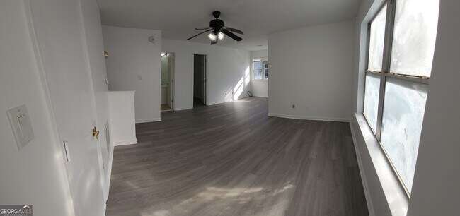 Building Photo - 200 Glynn Addy Dr